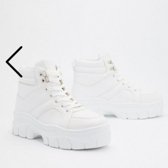 boot chunky sneakers